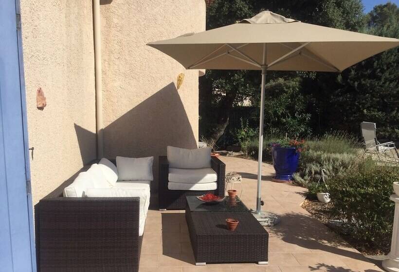 Пансион Le Patio Fleuri