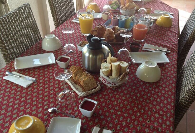 Пансион Le Patio Fleuri