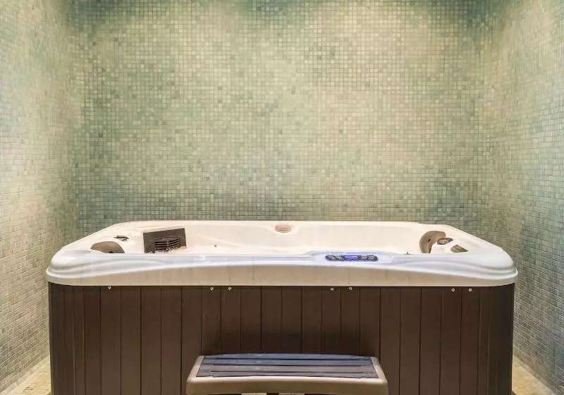 ペンション Mas Latour Lavail