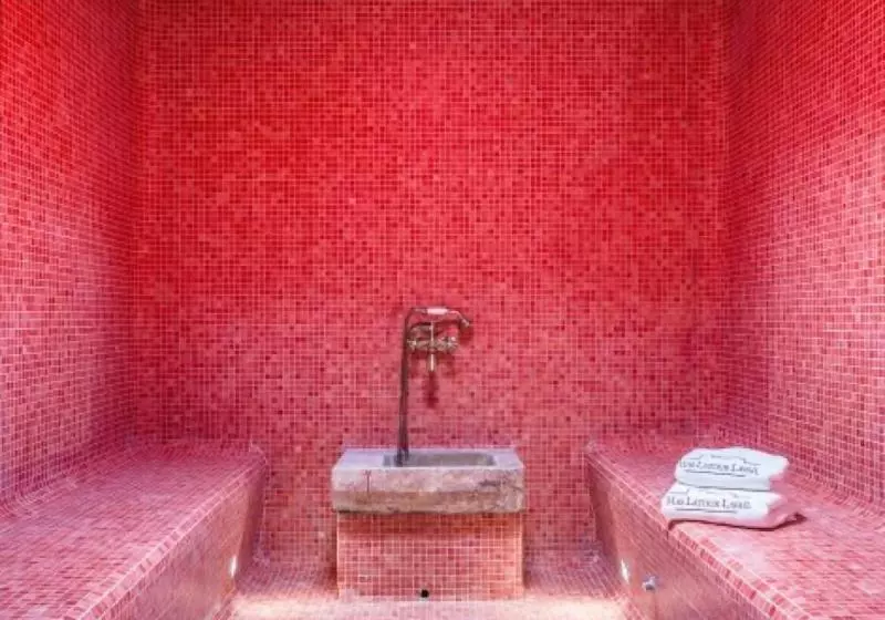 ペンション Mas Latour Lavail