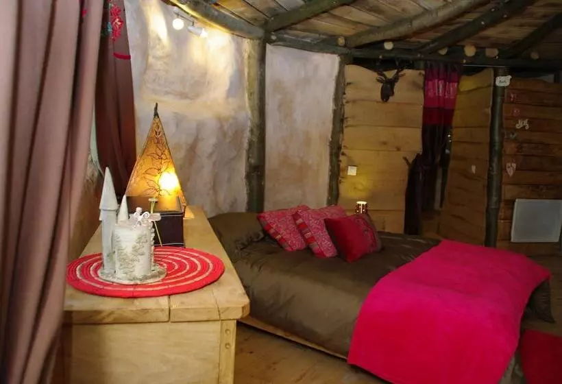 Aamiaismajoitus (B&B) Le Nid Dans Les Bruyeres