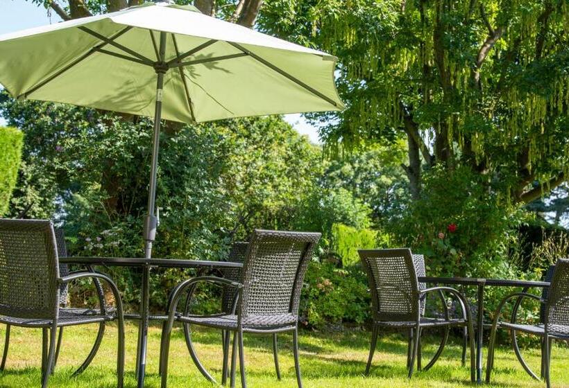 פנסיון Bridleways Guesthouse & Holiday Homes