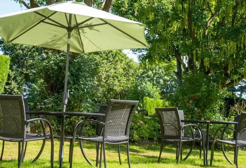 Majatalo Bridleways Guesthouse & Holiday Homes