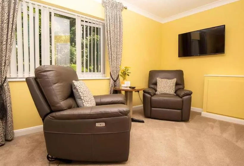 Majatalo Bridleways Guesthouse & Holiday Homes