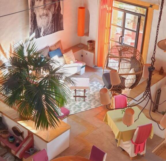 بنسيون La Chamberte