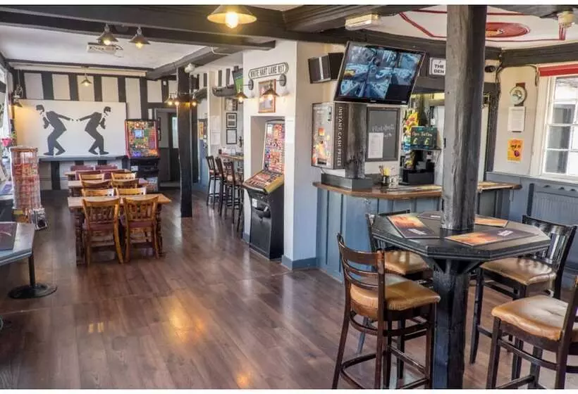 Retkeilymaja The Bell