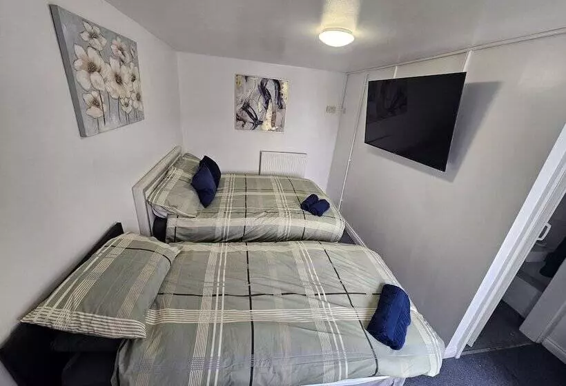 Retkeilymaja The Bell