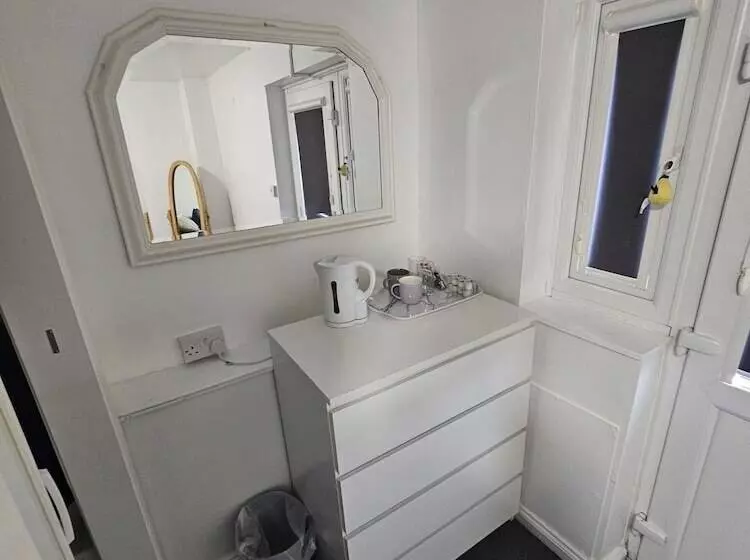 Retkeilymaja The Bell