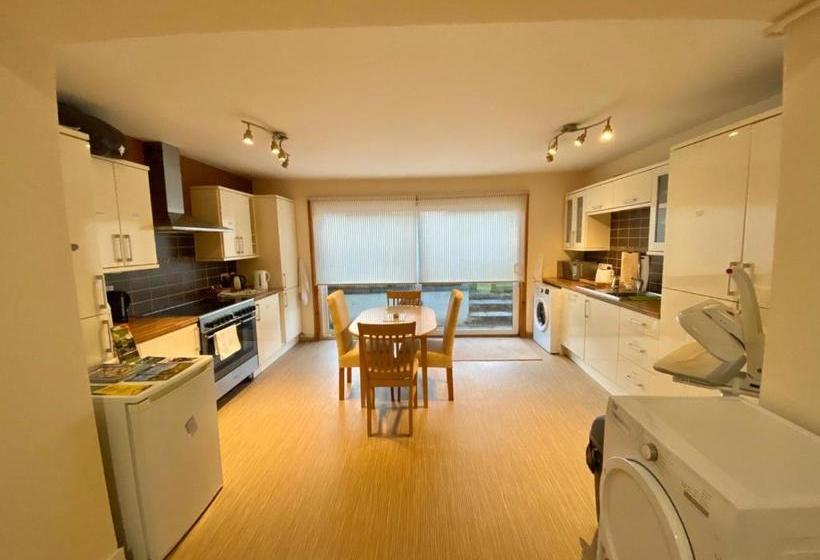 Пансион Inverness Holiday House