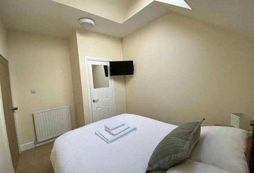 Пансион Inverness Holiday House