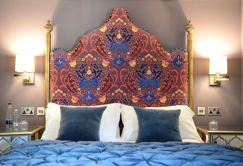 Общежитие The Castle Inn