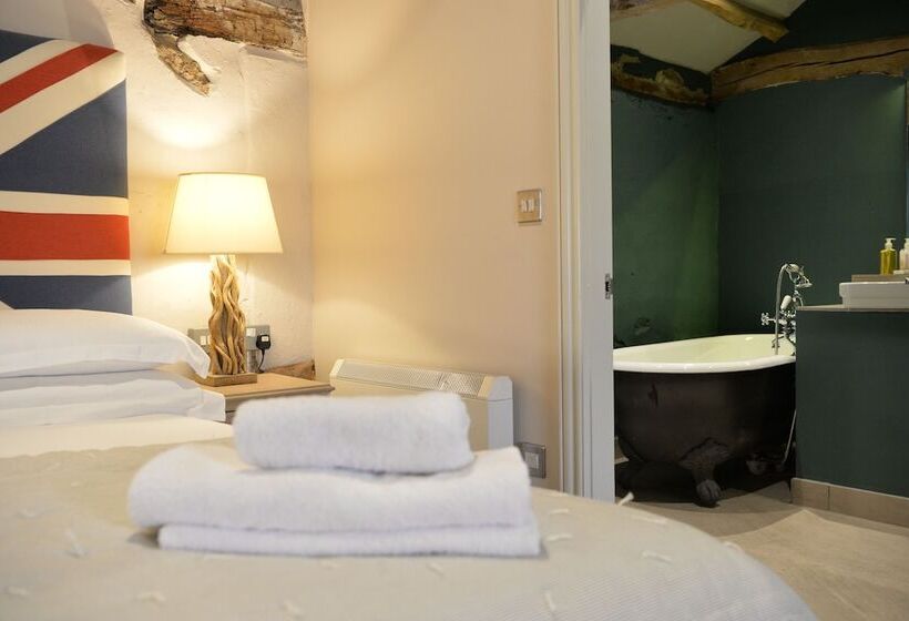 Общежитие The Castle Inn