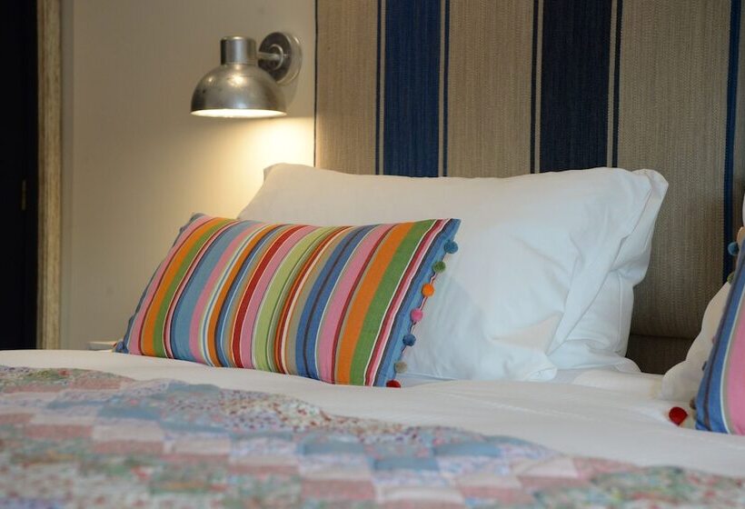 Общежитие The Castle Inn