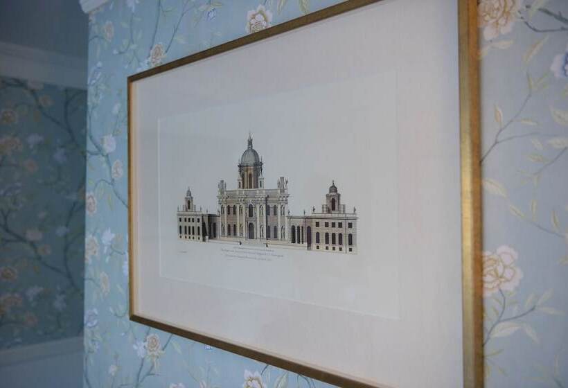 Общежитие The Castle Inn