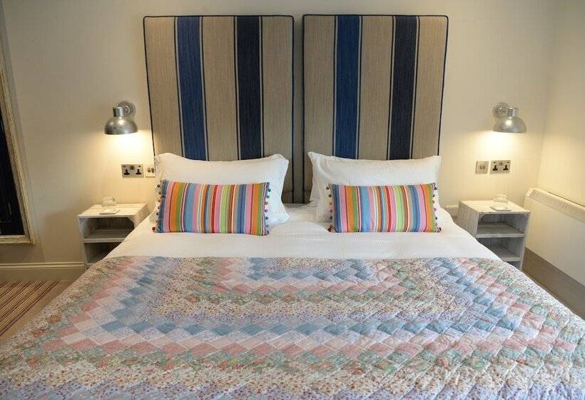 Общежитие The Castle Inn