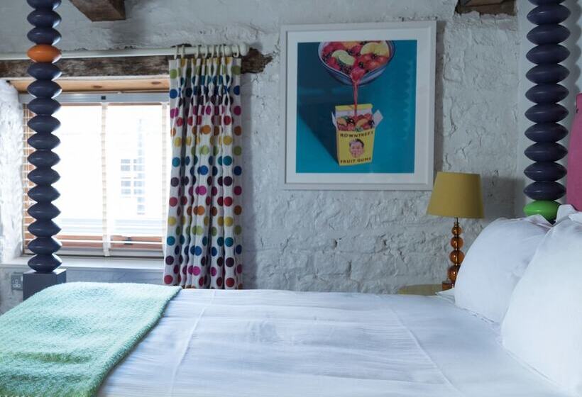 Общежитие The Castle Inn