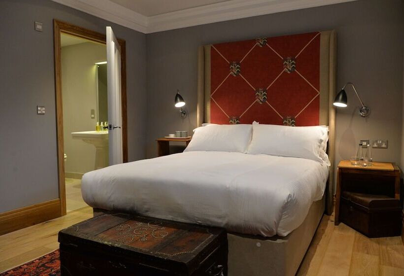 Общежитие The Castle Inn