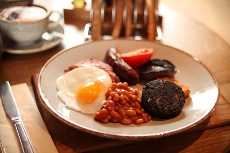 ユースホステル The Erskine Arms