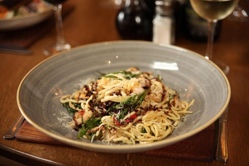 ユースホステル The Erskine Arms