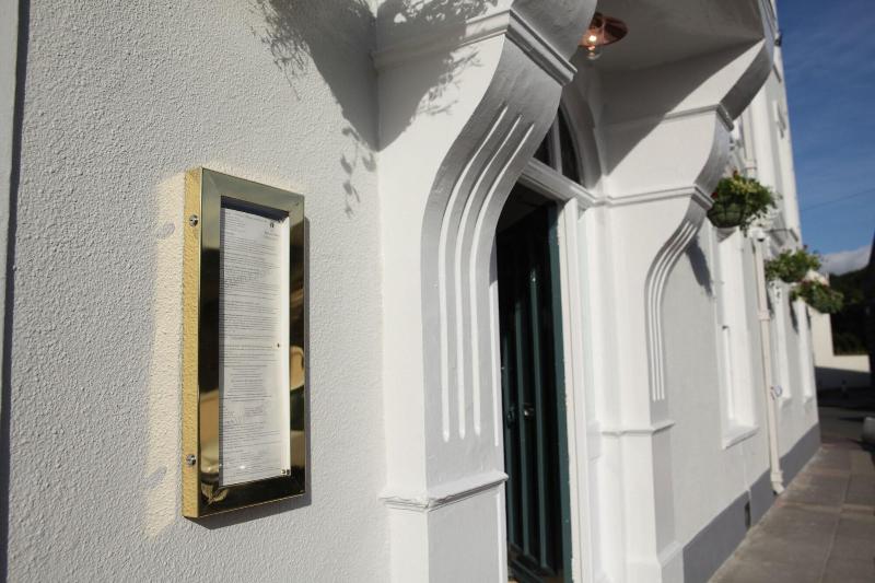 ユースホステル The Erskine Arms