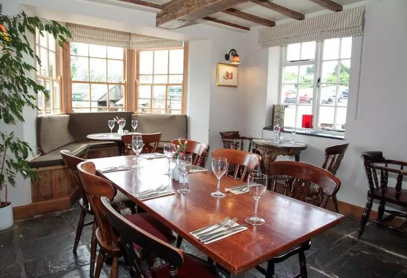 Retkeilymaja The Kilcot Inn