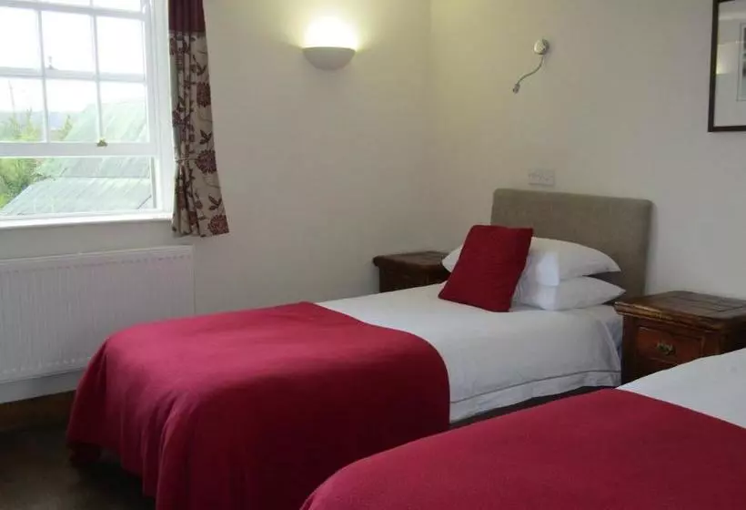 Retkeilymaja The Kilcot Inn