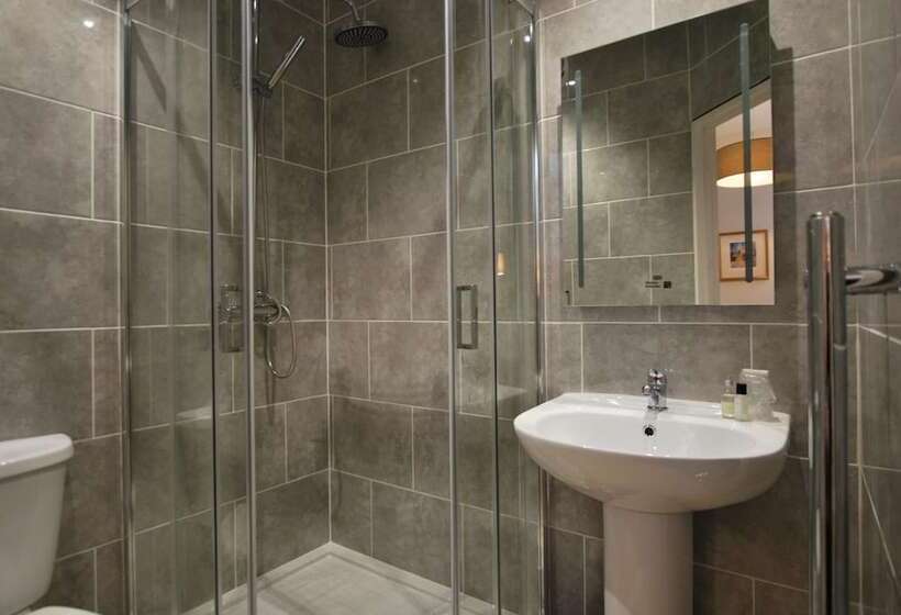 旅馆 The Lion And The Lamb