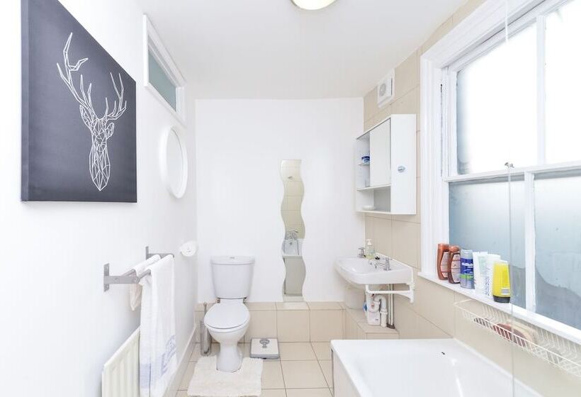 펜션 Raspberry Lodge