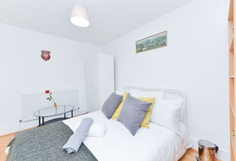 펜션 Raspberry Lodge