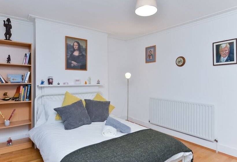 펜션 Raspberry Lodge