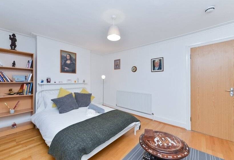 펜션 Raspberry Lodge