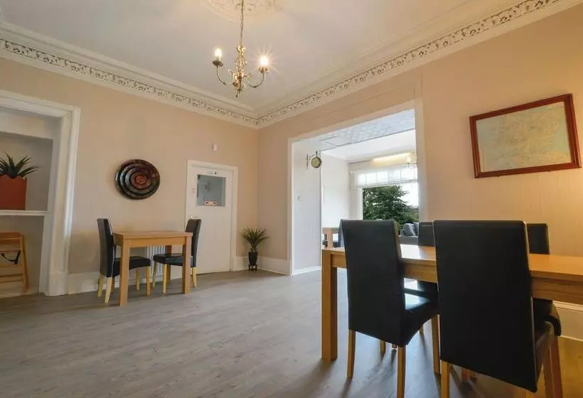 Majatalo Dalrigh House