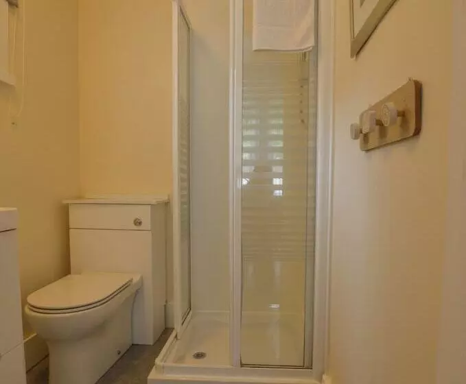 Majatalo Dalrigh House