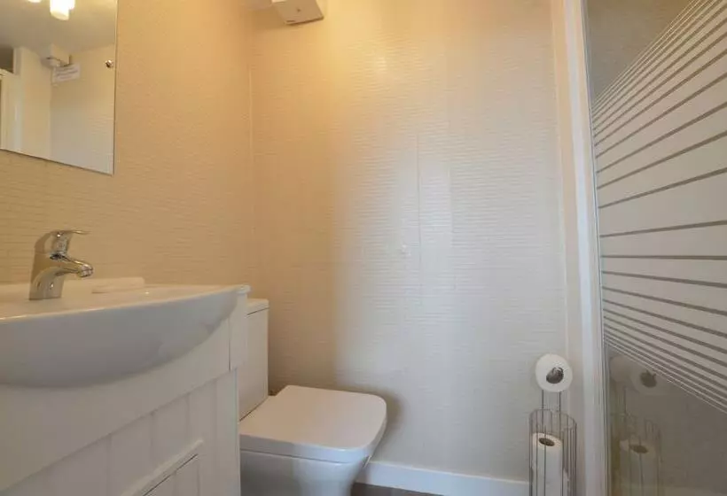 Majatalo Dalrigh House