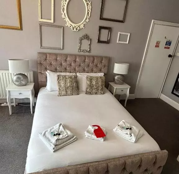پانسیون The Lyndhurst Guest House