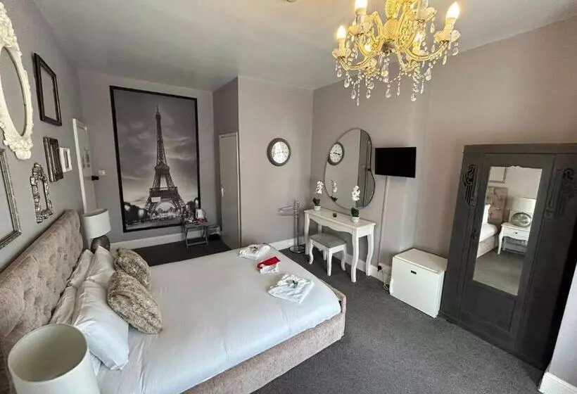 پانسیون The Lyndhurst Guest House