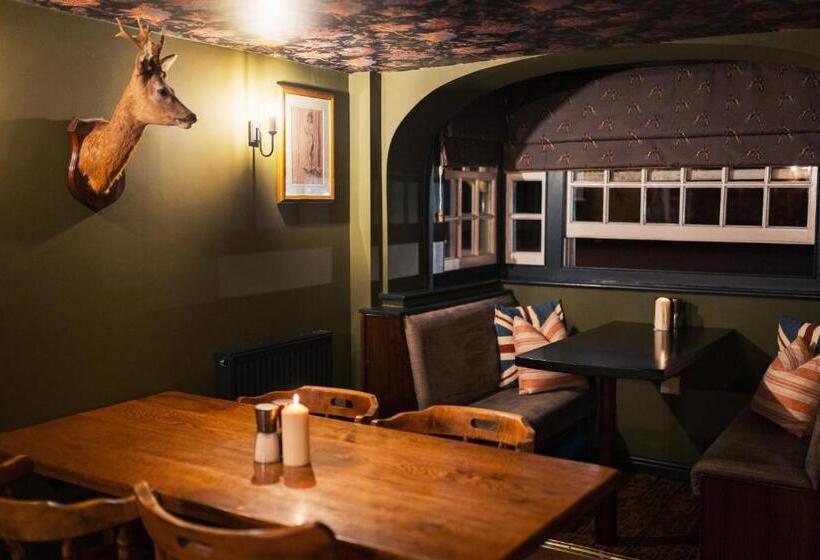 호스텔 George And Dragon