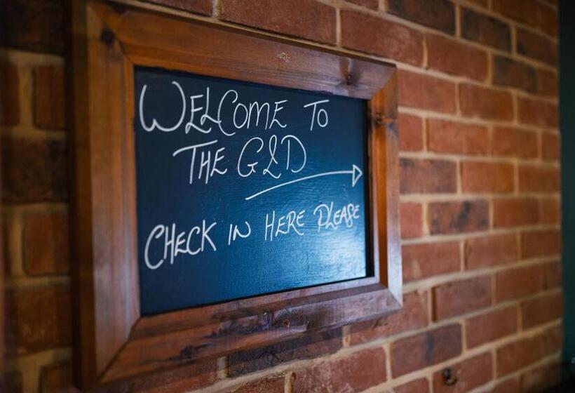 호스텔 George And Dragon