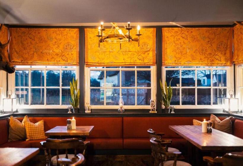 호스텔 George And Dragon