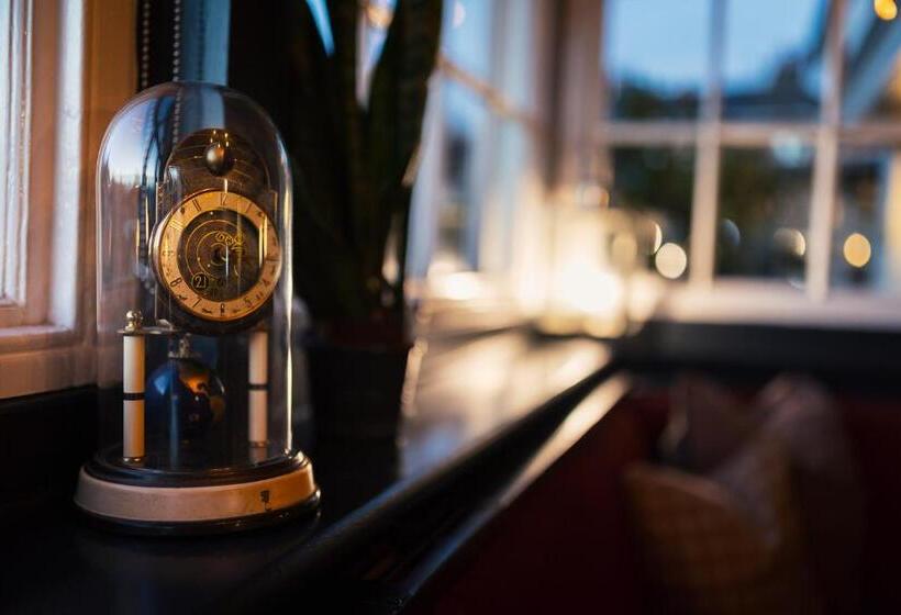 호스텔 George And Dragon