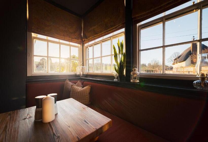 호스텔 George And Dragon