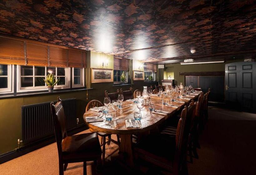 호스텔 George And Dragon