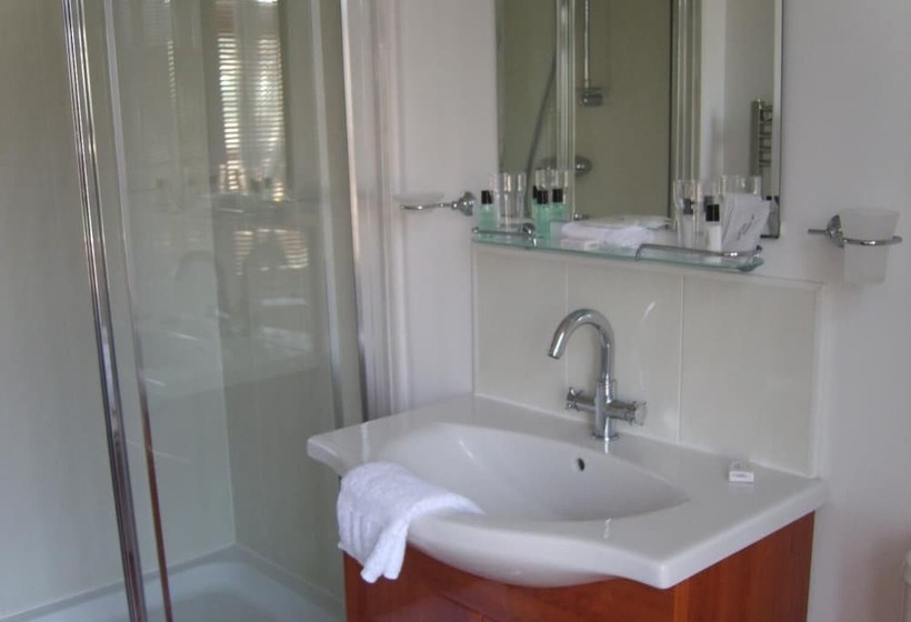 هاستل The Elbow Room