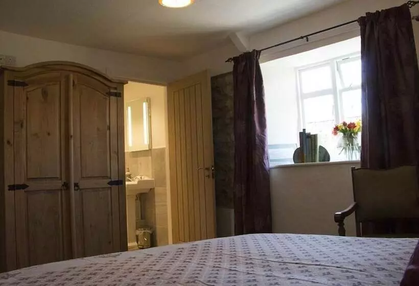 Retkeilymaja The Mitre Inn