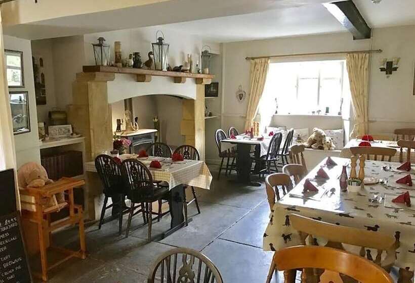 Ostello The Mitre Inn