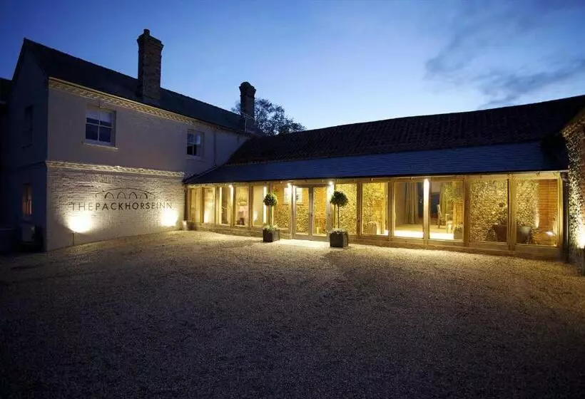 هاستل The Packhorse Inn