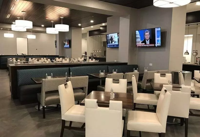 Hotelli Embassy Suites By Hilton Plainfield Indianapolis Airport