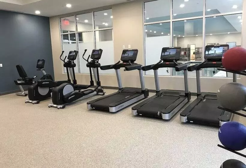 Hotelli Embassy Suites By Hilton Plainfield Indianapolis Airport