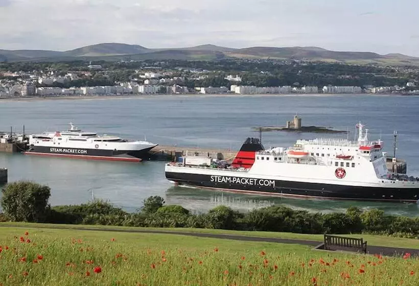 Majatalo Bed And Blueberry