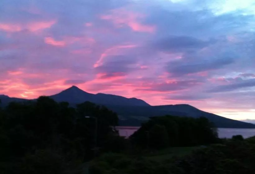 پانسیون Strathwhillan House